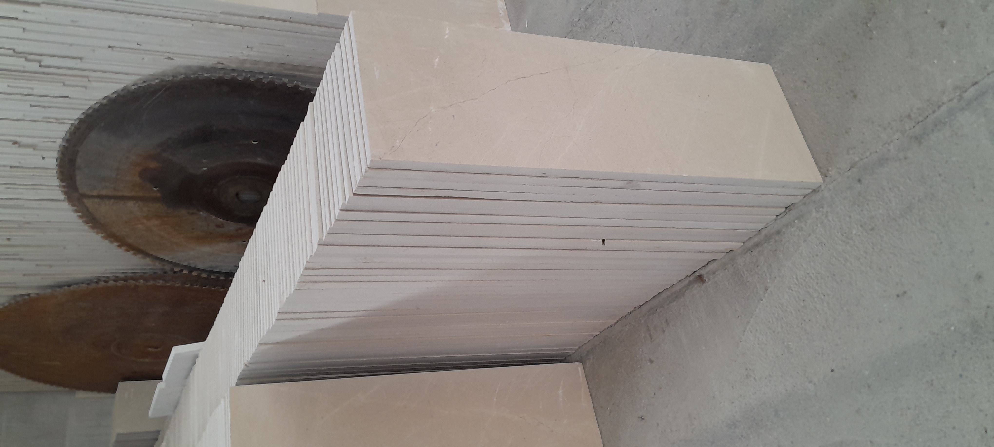 سنگ پله 3*35 cm مرمریت هرسین؛ با عمر طولانی